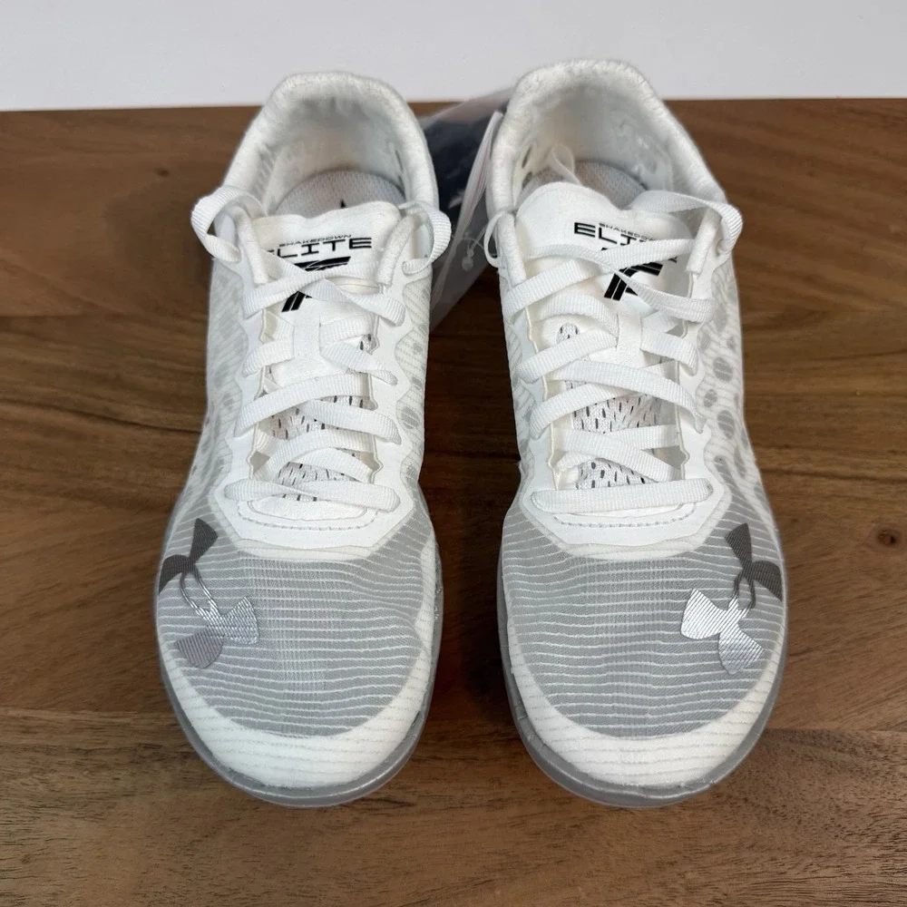 New‎ NWOB Womens Under Armour Shakedown Elite Spiked Track Shoes Sneakers 6.5 M
